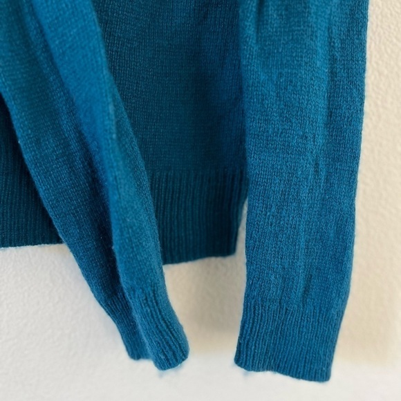 Ann Taylor Wool Blend Teal Blue Sleeve Bow Crewneck Pullover Sweater Medium - Picture 7 of 16